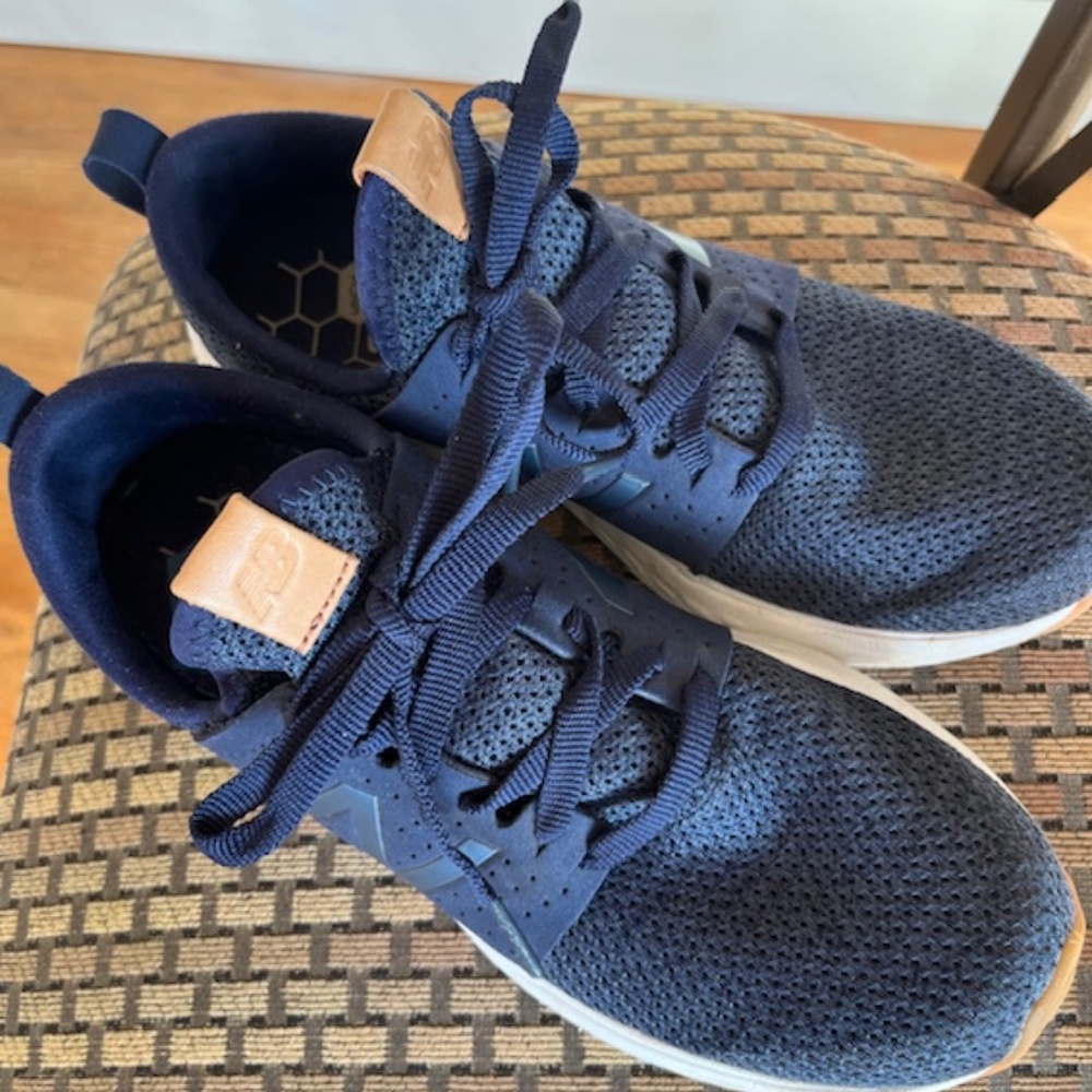 New Balance Women'sFresh Foam Roav Tee Shoes - Picture 10 of 10